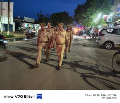 #SP_अम्बेडकरनगर प्राची सिंह के निर्देशानुसार जनपद में शान्ति/सुरक्षा एवं कानून व्यवस्था को सुदृढ़ बनाये रखने के दृष्टिगत थाना बेवाना पुलिस द्वारा क्षेत्रअंतर्गत पैदल गस्त किया गया व आमजन से संवाद कर सुरक्षा के प्रति आश्वस्त किया गया।
@prachiIPS
#UPPolice
#Footpatrolling https://t.co/d9eYOyWbWe