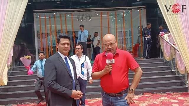 हीरे और मेकिंग चार्ज पर 25% की डिस्काउंट...
विधायक धनेश अदलखा और पीर जगन्नाथ जी ने किया उद्घाटन l
NIT Faridabad, Near B. K Chowk
#kalyan_jewellers
#Faridabad
#diamond
#making_charges
#GenZ
#designer_jewellery
#JewelleryStore
#GrandOpening
#Inauguration
#DhaneshAdlakha
#MLA
#PeerJagannathJi
#Luxury
#DiscountOffer
#SpecialOffer
#VoiceOfFaridabad
#voiceoffaridabad