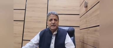 जंतर-मंतर पहुंचे ऑल इंडिया मुस्लिम मजलिस के पदाधिकारी, सोनम वांगचुक के आंदोलन को दिया समर्थन
#बरेली