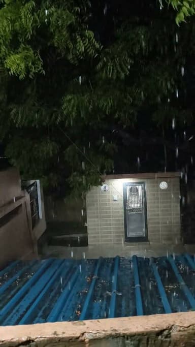 मुहम्मदाबाद गोहना में देर रात हुई मूसलाधार बारीश .....