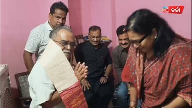 ଆସିକା ସାଂସଦ ଅନିତା ଶୁଭଦାର୍ଶନୀ ଖଲ୍ଲିକୋଟ ର ବରିଷ୍ଠ ବୁଦ୍ଧିଜୀବୀଙ୍କ ସହ ସୌଜନ୍ୟମୂଳକ ସାକ୍ଷାତ କରିଥିଲେ....||CHARCHA NEWS