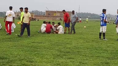 ⚽🔴 LIVE | Friendly Football Match
Retire 11 Khutra 🆚 Hazaribagh Old
दो अनुभवी टीमों के बीच रोमांचक फ्रेंडली फुटबॉल मुकाबले का सीधा प्रसारण। जुड़े रहिए और अपने पसंदीदा खिलाड़ियों का उत्साह बढ़ाइए! ⚽🔥
#Football #FriendlyMatch #Retire11Khutra #HazaribaghOld #Hazaribagh #FootballLive #FacebookLive #JharkhandFootball #Sports #Live