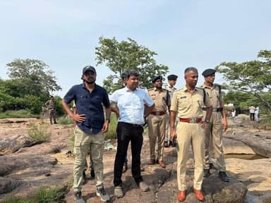 रोहतास के प्रसिद्ध पर्यटन स्थल एवं प्राकृतिक धरोहर मांझर कुंड झरना क्षेत्र का आज दिनांक 12.07.2026 को जिला पदाधिकारी श्री दीपक कुमार मिश्र के नेतृत्व में पुलिस अधीक्षक श्री रौशन कुमार तथा वन प्रमंडल पदाधिकारी श्री स्टालिन फिडल कुमार के ने निरीक्षण किया। इस दौरान अधिकारियों ने झरना क्षेत्र की सुरक्षा व्यवस्था तथा साफ-सफाई की स्थिति का जायजा लिया और आवश्यक दिशा-निर्देश दिए।
निरीक्षण के दौरान अधिकारियों ने देखा कि कुछ लोगों द्वारा मांझर कुंड परिसर में कूड़ा-कचरा फैलाकर प्राकृतिक वातावरण को प्रदूषित किया जा रहा है। इस पर अधिकारियों ने नाराजगी व्यक्त करते हुए कहा कि मांझर कुंड रोहतास की महत्वपूर्ण प्राकृतिक धरोहर है, जिसकी स्वच्छता एवं सौंदर्य बनाए रखना प्रत्येक नागरिक की जिम्मेदारी है। उन्होंने पर्यटकों एवं स्थानीय लोगों से अपील किया है कि वे परिसर में किसी भी प्रकार का कूड़ा-कचरा न फैलाएं।
निरीक्षण के दौरान वन क्षेत्र से गैस सिलेंडर भी बरामद किया गया। इस पर अधिकारियों ने कड़ा रुख अपनाते हुए वन विभाग को आवश्यक कार्रवाई करने का निर्देश दिया। साथ ही स्पष्ट किया गया कि वन क्षेत्र एवं झरना परिसर में गैस चूल्हा जलाना अथवा किसी प्रकार की खाना बनाने की गतिविधि पूरी तरह प्रतिबंधित है। नियमों का उल्लंघन करने वालों के विरुद्ध नियमानुसार कार्रवाई की जाएगी।
जिला पदाधिकारी ने बताया कि मांझर कुंड प्रवेश चेक नाका पर आने-जाने वाले सभी लोगों की नियमित जांच की जाएगी, ताकि प्रतिबंधित सामग्री को वन क्षेत्र में ले जाने से रोका जा सके। उन्होंने कहा कि पर्यावरण संरक्षण एवं प्राकृतिक संसाधनों की सुरक्षा सर्वोच्च प्राथमिकता है और इसके लिए निगरानी व्यवस्था को और अधिक सुदृढ़ बनाया जाएगा। उन्होंने बताया कि मांझर कुंड परिसर में व्यापक स्तर पर विशेष साफ-सफाई अभियान चलाया जाएगा। इस अभियान के दौरान पूरे क्षेत्र से कचरे का निष्पादन तथा पर्यटक स्थल को व्यवस्थित करने का कार्य किया जाएगा। साफ-सफाई अभियान को सुचारु रूप से संचालित करने के लिए अभियान अवधि के दौरान पर्यटकों एवं आम लोगों के प्रवेश पर अस्थायी रूप से रोक रहेगी। अभियान पूर्ण होने और परिसर को पूरी तरह स्वच्छ एवं सुरक्षित बनाए जाने के बाद ही आम लोगों के लिए पुनः प्रवेश की अनुमति दी जाएगी।
जिला पदाधिकारी ने कहा कि मांझर कुंड का इलाका वन सेंचुरी का क्षेत्र है। यहां की प्राकृतिक धरोहरों का संरक्षण प्रशासन और समाज दोनों की साझा जिम्मेदारी है तथा इसमें सभी नागरिकों का सहयोग अत्यंत आवश्यक है।
#iprd
Information & Public Relations Department, Government of Bihar
Department of Environment, Forest & Climate Change, Govt. of Bihar
Department of Tourism, Government of Bihar