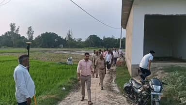 जीपीएस रोवर मशीन से हुआ खेत का सीमांकन, एसडीएम बोले- अब खत्म होंगे पैमाइश के विवाद, एक एक इंच की जमीन का होगा जोखा
https://abckhabar.in/?p=6539