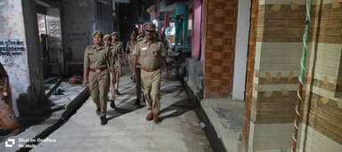जनपद अमरोहा के समस्त थानों द्वारा कानून एवं शांति/सुरक्षा व्यवस्था कायम रखने हेतु अपने-अपने थाना क्षेत्रान्तर्गत पैदल गस्त तथा संदिग्ध व्यक्ति/वाहनों की चैकिंग की जा रही है ।
@Uppolice https://t.co/s9dzLHYbUu