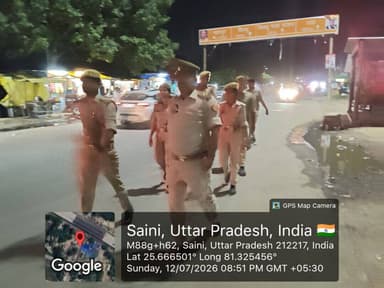 जनपद में शांति एवं कानून व्यवस्था को सुदृढ़ बनाए रखने हेतु #SP_कौशाम्बी के निर्देशन में थाना सैनी पुलिस टीम द्वारा भीड़भाड़ एवं मिश्रित आबादी वाले क्षेत्र में पैदल गस्त की गई तथा आमजनमानस को भयमुक्त माहौल के लिए आश्वस्त किया गया।
#UPPolice
#kaushambipolice https://t.co/1mlKITMPPA