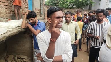 अरवल जिले के मोकरी गांव स्थित गुरुकुल आवासीय विद्यालय में हुई 12 वर्षीय छात्र रवि किशन की संदिग्ध मौत एक बेहद गंभीर और संवेदनशील मामला है। इस घटना पर सोशल मीडिया और स्थानीय डिजिटल मीडिया के लिए एक मजबूत, खोजी और जन-जागरूकता फैलाने वाला न्यूज कंटेंट तैयार किया जा सकता है।