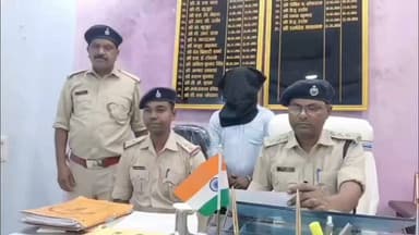 यात्री बस में मिले गांजा तस्करी के मामले में फरार चल रहे हैं अभियुक्त को पुलिस ने गिरफ्तार कर भेजा जेल
