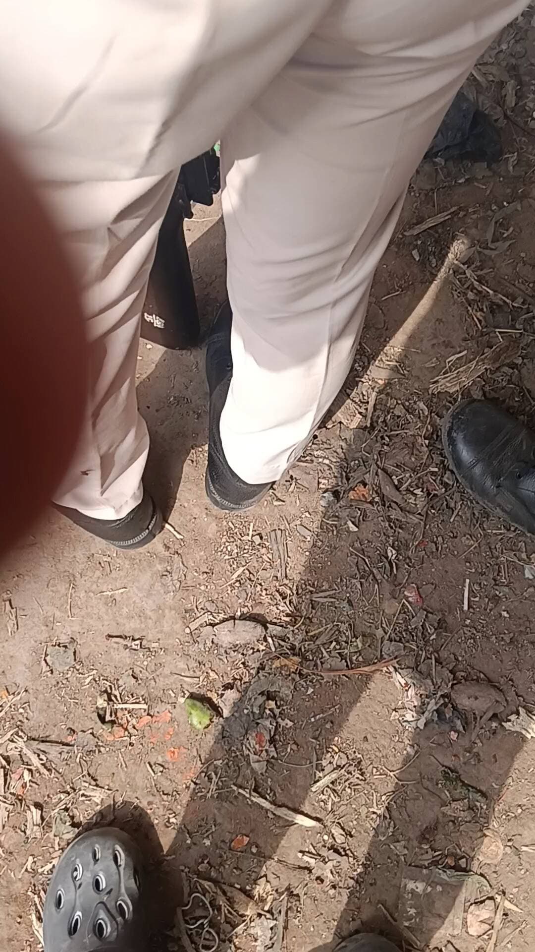 लालापुर m हटाया गया रोड के किनारे अतिक्रमण