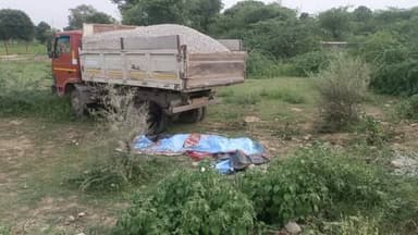 राजसमंद- रेलमगरा मार्ग पर भटखेड़ा से आगे बनास पुलिया किनारे बेकाबू मिनी ट्रक ने बाइक सवार को कुचला, 1 की मौत दूसरा घायल
.
#Rajsamandnews #Roadaccident