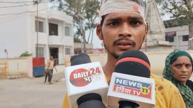 चित्रकूट पहाड़ी के ओरा गांव में लड़की को अपशब्द बोलने पर हुए विवाद मे दो पक्षों मे हुई मारपीट वीडियो वायरल मामला चित्रकूट जनपद के पहाड़ी थाना क्षेत्र अंतर्गत ओर गांव का आज सोमवार की दोपहर लगभग 1:30 बजे का है जहां लड़की को अप शब्द बोलने पर हुए विवाद में दो पक्षों में हुई मारपीट का वीडियो सोशल मीडिया में वायरल हो रहा है एक पक्ष के खैरी गांव निवासी नीरज ने बताया कि वह अपने पारिवारिक जनों के साथ ओरा गांव देवी मंदिर कन्या भोज कराने आए थे तभी उसकी बहन मंदिर से कुछ दूरी पर स्थित दुकान गई जहां पर एक युवक द्वारा उसको अपशब्द बोला गया जिसका विरोध करने पर बहस हो गई और मामला मारपीट तक आ गया और देखते ही देखते दोनों पक्षों से लोग इकट्ठा हो गए और मारपीट शुरू हो गई वही दोनों पक्षों के बीच हो रही मारपीट का किसी व्यक्ति ने वीडियो बना लिया और सोशल मीडिया पर वायरल कर दिया है जो इस समय सोशल मीडिया में को वायरल हो रहा है बताया जा रहा है कि मारपीट में दोनों पक्षों से 6 लोग घायल हुए हैं जिनका पहाड़ी सामुदायिक स्वास्थ्य केंद्र में प्राथमिक उपचार किया जा रहा है वहीं दूसरे पक्ष से महिला प्रेमा ने बताया कि उसका भतीजा दुकान पर बैठा था तभी कुछ लोग उसके साथ मारपीट करने लगे जिसको बचाने के दौरान दूसरे पक्ष ने उनके साथ भी मारपीट की है फिलहाल दोनों पक्षों ने पहाड़ी थाने में मामले की तहरीर दी है जहां दोनों पक्षों की तहरीर पर पुलिस द्वारा मामले की जांच की जा रही है