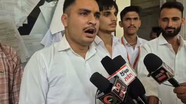 चंबा में एबीवीपी ने सरकार पर हमला बोला, भलेई कॉलेज बंद करने के फैसले को वापस लेने की मांग की ।
#hightlight #HimachalNews DC Chamba Ajay Himachal News Sukhvinder Singh Sukhu