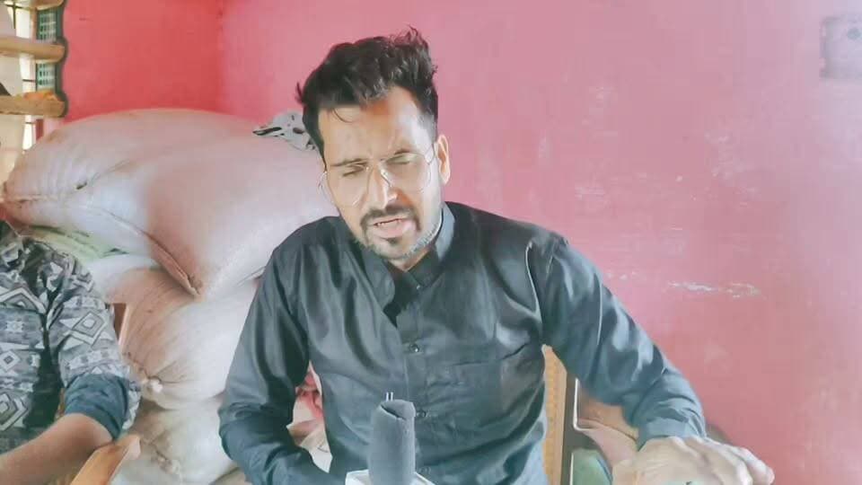 सागर - सुना गांव में ज़मीनी हकीकत की पड़ताल: आखिर शासन की जनकल्याणकारी योजनाएं आम लोगों तक कैसे पहुंच रही हैं?
#Sagar #SunaGaon #MadhyaPradesh #SarkariYojana #GroundReport #Vikas #GraminVikas #JanKalyan #Panchayat #MPNews #IndiaDabangNews #BundelkhandNews #DevelopmentReport