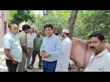 अलीगढ़: पला रेलवे फाटक के पास AMU कर्मचारी का शव मिलने से सनसनी, स्कूटी गायब#jnsnews24 #Janayaksamra