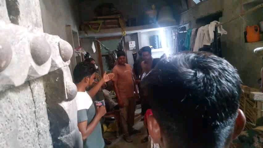 garma bhalua chauba सिरदला नवाद
fashi lag kar mar