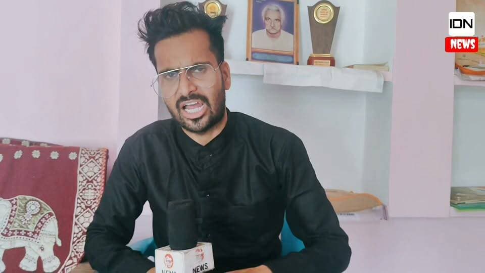 गिदवाहा ग्राम पंचायत में विकास की नई इबारत! ग्राम प्रधान के साथ खास चर्चा में खुलीं कई सौगातें, बदलेगा गांव का भविष्य
#ललितपुर #विधवा_ग्राम_पंचायत #ग्राम_प्रधान #विकास_की_चर्चा #गांव_की_तरक्की #सरकारी_योजनाएं #ग्रामीण_विकास #IndiaDabangNews #UPNews #LalitpurNews #BreakingNews #Development #viralnews