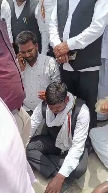 भ्रष्टाचार को लेकर हंडिया तहसील में अधिवक्ताओं का प्रदर्शन, ताला बंदी