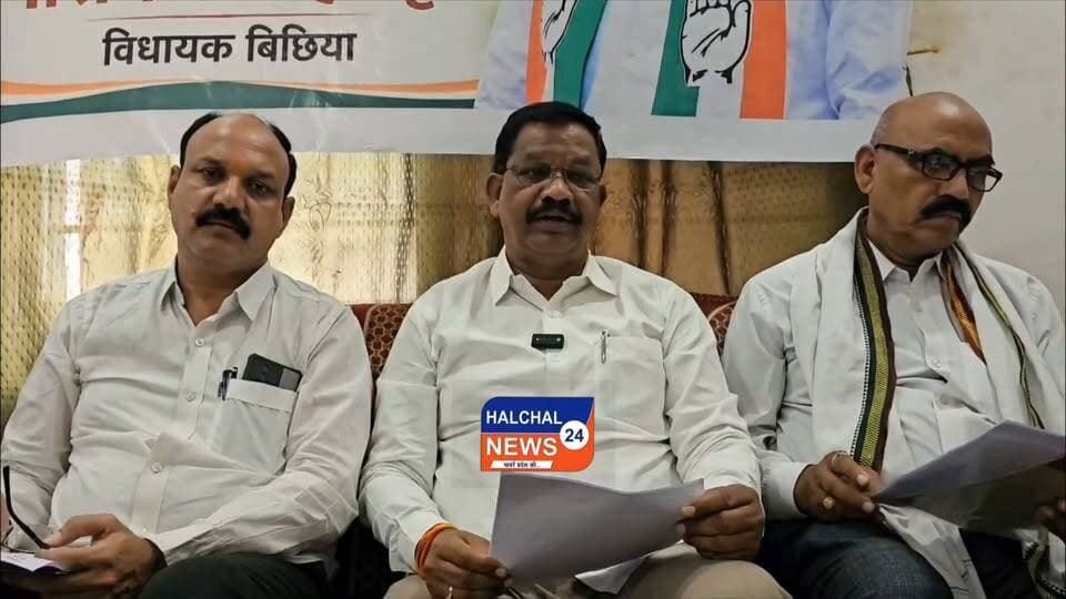 दिल्ली में गूंजी मंडला की रेल मांग, विधायक नारायण सिंह पट्टा ने रेल मंत्री को सौंपे छह अहम ज्ञापन
नई रेल परियोजनाओं और सुपरफास्ट ट्रेनों की मांग, मंडला को राष्ट्रीय रेल नेटवर्क से जोड़ने की पहल
मंडला Halchal24news
मंडला जिले को बेहतर रेल कनेक्टिविटी दिलाने की दिशा में बिछिया विधायक नारायण सिंह पट्टा ने राजधानी दिल्ली में केंद्रीय रेल मंत्री अश्विनी वैष्णव के समक्ष जिले की वर्षों पुरानी रेल मांगों को प्रमुखता से उठाया। रेल मंत्री से फोन पर हुई सकारात्मक चर्चा के बाद विधायक ने मंडला के रेल विकास से जुड़े छह महत्वपूर्ण प्रस्तावों का विस्तृत ज्ञापन सौंपा।
विधायक पट्टा ने कहा कि मंडला का रेल विकास ही जिले के सर्वांगीण विकास की कुंजी है। उन्होंने लंबे समय से लंबित बिलासपुर–पंडरिया–मंडला–जबलपुर रेल कॉरिडोर के मिसिंग लिंक का ट्रैफिक सर्वे शीघ्र स्वीकृत करने की मांग की। उनका कहना है कि यह परियोजना पूरी होने पर जबलपुर और बिलासपुर के बीच रेल दूरी 100 किलोमीटर से अधिक कम होगी, जिससे पर्यटन, व्यापार और आवागमन को नई गति मिलेगी।
ज्ञापन में मंडला फोर्ट रेलवे स्टेशन को पूर्ण विकसित टर्मिनल स्टेशन बनाने की मांग भी शामिल है। इसके तहत पिट लाइन, वॉशिंग लाइन, कोचिंग डिपो और अन्य आवश्यक रेल अधोसंरचना विकसित करने के साथ स्टेशन के मास्टर प्लान में संशोधन कर यात्री सुविधाओं के विस्तार का प्रस्ताव रखा गया है।
इसके अलावा विधायक ने मंडला फोर्ट से दिल्ली, मुंबई, बेंगलुरु, इंदौर, हावड़ा, अयोध्या, काशी, रामेश्वरम और माता वैष्णो देवी कटरा तक नई सुपरफास्ट ट्रेनों के संचालन की मांग की। साथ ही पेंचवैली एक्सप्रेस और पातालकोट एक्सप्रेस का विस्तार मंडला फोर्ट तक किए जाने का भी सुझाव दिया गया।
विधायक नारायण सिंह पट्टा ने बताया कि इन सभी प्रस्तावों में रेल विशेषज्ञों एवं स्वतंत्र रेल एक्टिविस्ट नितिन सोलंकी के तकनीकी सुझावों को भी शामिल किया गया है। उन्होंने उम्मीद जताई कि यदि रेल मंत्रालय इन मांगों को मंजूरी देता है, तो मंडला सहित पूरे महाकौशल और आदिवासी अंचल में रोजगार, पर्यटन, व्यापार और आर्थिक गतिविधियों को नई दिशा मिलेगी।
#HALCHAL24NEWS #Mandla #NarayanSinghPatta #AshwiniVaishnaw #Railway #RailDevelopment #MadhyaPradesh #Mahakaushal #RailCorridor #MandlaFort #IndianRailways #BreakingNews #मंडला #रेल_मांग #रेल_विकास #मध्यप्रदेश #महाकौशल #नई_ट्रेन #रेलवे_समाचार #विकास_की_पटरी #breakingnews #mpnews #dindorinews #madhyapradesh #dindori #viralnews #viralvideo #halchal24news #highlights Part 3