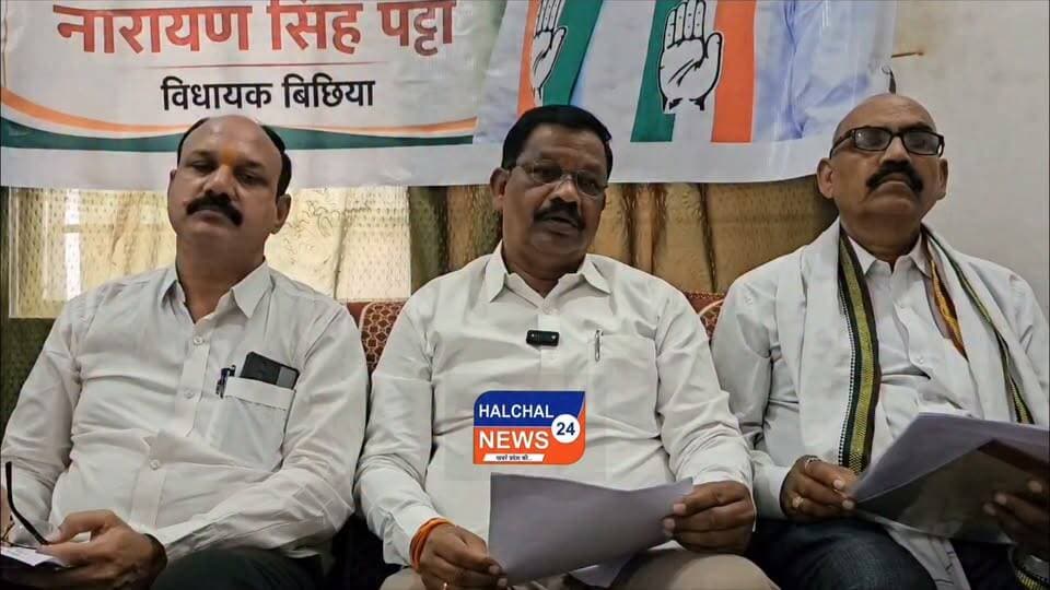 दिल्ली में गूंजी मंडला की रेल मांग, विधायक नारायण सिंह पट्टा ने रेल मंत्री को सौंपे छह अहम ज्ञापन
नई रेल परियोजनाओं और सुपरफास्ट ट्रेनों की मांग, मंडला को राष्ट्रीय रेल नेटवर्क से जोड़ने की पहल
मंडला Halchal24news
मंडला जिले को बेहतर रेल कनेक्टिविटी दिलाने की दिशा में बिछिया विधायक नारायण सिंह पट्टा ने राजधानी दिल्ली में केंद्रीय रेल मंत्री अश्विनी वैष्णव के समक्ष जिले की वर्षों पुरानी रेल मांगों को प्रमुखता से उठाया। रेल मंत्री से फोन पर हुई सकारात्मक चर्चा के बाद विधायक ने मंडला के रेल विकास से जुड़े छह महत्वपूर्ण प्रस्तावों का विस्तृत ज्ञापन सौंपा।
विधायक पट्टा ने कहा कि मंडला का रेल विकास ही जिले के सर्वांगीण विकास की कुंजी है। उन्होंने लंबे समय से लंबित बिलासपुर–पंडरिया–मंडला–जबलपुर रेल कॉरिडोर के मिसिंग लिंक का ट्रैफिक सर्वे शीघ्र स्वीकृत करने की मांग की। उनका कहना है कि यह परियोजना पूरी होने पर जबलपुर और बिलासपुर के बीच रेल दूरी 100 किलोमीटर से अधिक कम होगी, जिससे पर्यटन, व्यापार और आवागमन को नई गति मिलेगी।
ज्ञापन में मंडला फोर्ट रेलवे स्टेशन को पूर्ण विकसित टर्मिनल स्टेशन बनाने की मांग भी शामिल है। इसके तहत पिट लाइन, वॉशिंग लाइन, कोचिंग डिपो और अन्य आवश्यक रेल अधोसंरचना विकसित करने के साथ स्टेशन के मास्टर प्लान में संशोधन कर यात्री सुविधाओं के विस्तार का प्रस्ताव रखा गया है।
इसके अलावा विधायक ने मंडला फोर्ट से दिल्ली, मुंबई, बेंगलुरु, इंदौर, हावड़ा, अयोध्या, काशी, रामेश्वरम और माता वैष्णो देवी कटरा तक नई सुपरफास्ट ट्रेनों के संचालन की मांग की। साथ ही पेंचवैली एक्सप्रेस और पातालकोट एक्सप्रेस का विस्तार मंडला फोर्ट तक किए जाने का भी सुझाव दिया गया।
विधायक नारायण सिंह पट्टा ने बताया कि इन सभी प्रस्तावों में रेल विशेषज्ञों एवं स्वतंत्र रेल एक्टिविस्ट नितिन सोलंकी के तकनीकी सुझावों को भी शामिल किया गया है। उन्होंने उम्मीद जताई कि यदि रेल मंत्रालय इन मांगों को मंजूरी देता है, तो मंडला सहित पूरे महाकौशल और आदिवासी अंचल में रोजगार, पर्यटन, व्यापार और आर्थिक गतिविधियों को नई दिशा मिलेगी।
#HALCHAL24NEWS #Mandla #NarayanSinghPatta #AshwiniVaishnaw #Railway #RailDevelopment #MadhyaPradesh #Mahakaushal #RailCorridor #MandlaFort #IndianRailways #BreakingNews #मंडला #रेल_मांग #रेल_विकास #मध्यप्रदेश #महाकौशल #नई_ट्रेन #रेलवे_समाचार #विकास_की_पटरी #breakingnews #mpnews #dindorinews #madhyapradesh #dindori #viralnews #viralvideo #halchal24news #highlights Part 2