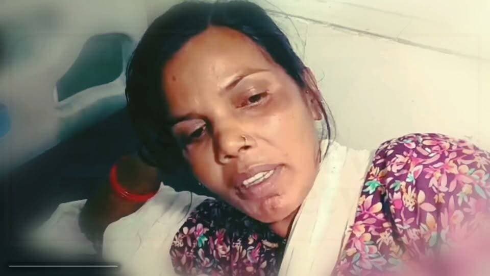 बिजली को लेकर फाजलपुर मेहरौला में छिड़ा विवाद, वार्ड-25 में गरमाया माहौल।
#फाजलपुरमेहरौला #रुद्रपुर #Ward25 #बिजलीविवाद #ElectricityIssue #UdhamSinghNagar #UttarakhandNews #RudrapurNews #LocalNews #BreakingNews #ViralNews #PublicIssue #ElectricityDepartment #Uttarakhand #NewsUpdate #HindiNews #LatestNews #GroundReport #TrendingNews #RudrapurUpdates