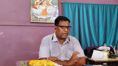 नईदुनिया हेलो डॉक्टर कार्यक्रम में आज शासकीय जिला अस्पताल के डॉ. गुलाब खतरकर ने फोन के माध्यम से नागरिकों के मौसमी बीमारियों से जुड़े सवालों के जवाब दिए। मलेरिया, डेंगू, वायरल बुखार सहित बचाव और उपचार पर उपयोगी जानकारी साझा कर लोगों को जागरूक किया।
✍️ कैलाश गुप्ता
नई दुनिया, (नरसिंहपुर)
मो. 93294 46506
#Naidunia #HelloDoctor #Narsinghpur #HealthAwareness #KailashGupta #नईदुनिया #हेलोडॉक्टर
Collector Narsinghpur गोटेगांव आईटी सेल Maninagendra Singh Foundation Jaswant Patel Nagar Palika Parishad Gotegaon Gotegaon Vidhansabha Narsinghpurnews.com Raghunath Rai Kanchhedi Patel el Anjani Deepak Soni i Apna Narsingpur Mp गोटेगांव विधानसभा i माँ नर्मदा की सरकार Koushal Yadav v Raja Namdev शिव प्रिंटिंग प्रेस Narayan Prasad Gupta Sanjay Sharma Jalam Singh Patel Indal Singh Dandotiya Sharad Tiwari Guru Shalendra Tiwari Mahendra Nagesh Narsinghpur Police Varij Bajpai