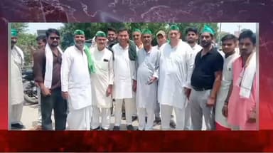 भारत-अमेरिका ट्रेड डील के विरोध में किसान एकता संघ की बाइक रैली
किसानों के हितों की रक्षा के लिए बुलंद हुई आवाज, समझौता रद्द करने की मांग
बरेली, अवधेश शर्मा।
भारत-अमेरिका के बीच प्रस्तावित कृषि ट्रेड डील के विरोध में देश बचाओ मोर्चा के आह्वान पर बुधवार को किसान एकता संघ ने किसान नेता डॉ. रवि नागर के नेतृत्व में बरेली में विशाल मोटरसाइकिल रैली निकाली। रैली का शुभारंभ मुख्य अतिथि बलदेव राज छाबड़ा (प्रदेश अध्यक्ष, उत्तराखंड) ने हरी झंडी दिखाकर किया। रैली में बड़ी संख्या में किसानों और संगठन के पदाधिकारियों ने भाग लेकर केंद्र सरकार से किसान हितों के विपरीत किसी भी कृषि व्यापार समझौते को लागू न करने की मांग की।
रैली शहर के विभिन्न मार्गों से होकर निकली, जहां किसानों ने झंडे और बैनर के साथ प्रदर्शन किया। इस दौरान किसान नेता डॉ. रवि नागर ने कहा कि भारत-अमेरिका के बीच प्रस्तावित कृषि ट्रेड डील किसी भी कीमत पर स्वीकार नहीं की जाएगी। उन्होंने कहा कि देशभर में इस मुद्दे पर विरोध प्रदर्शन किया जा रहा है और यदि सरकार पीछे नहीं हटती है तो 21 जुलाई को नई दिल्ली स्थित किसान घाट पर देशभर के किसान एकत्र होकर आंदोलन को और तेज करेंगे।
#बरेलीन्यूज़लाइव
#ब्रेकिंगन्यूज़
#वायरल
#किसानएकतासंघ
#किसाननेताडॉक्टररविनागर