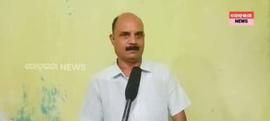 ସାର ର ଅଭାବୀବିକ୍ରି
ଅସନ୍ତୁଷ୍ଟ ଚାଷୀ
ଆନ୍ଦୋଳନ ପାଇଁ ଚେତାବନୀ
ପ୍ରଶାସନ ଓ କୃଷକ ସଙ୍ଗଠନର ଦ୍ବିପାକ୍ଷିକ ବୈଠକ
ଖରିଫ୍ ଋତୁରେ ସାରର ଅଭାବୀ ବିକ୍ରି ଓ ଚୋରା ଚାଲାଣକୁ ନେଇ ଜିଲ୍ଲାର ଚାଷୀଙ୍କ ମଧ୍ୟରେ ତୀବ୍ର ଅସନ୍ତୋଷ ପ୍ରକାଶ ପାଇଛି । ଏହି ସମସ୍ୟାର ସମାଧାନ ପାଇଁ ଆଜି ଘେଁସ ଧାନମଣ୍ଡି ପରିସରରେ ଶହୀଦ ମାଧୋ ସିଂ ଆଞ୍ଚଳିକ କୃଷକ ସଙ୍ଗଠନ ଓ ଜିଲ୍ଲା କୃଷି ବିଭାଗ ମଧ୍ୟରେ ଏକ ଜରୁରୀକାଳୀନ ଦ୍ବିପାକ୍ଷିକ ବୈଠକ ଅନୁଷ୍ଠିତ ହୋଇଯାଇଛି । ପ୍ରଶାସନର ଦୃଢ଼ ପ୍ରତିଶ୍ରୁତି ପରେ ଚାଷୀମାନେ ସେମାନଙ୍କ ପ୍ରସ୍ତାବିତ ଆନ୍ଦୋଳନକୁ ସ୍ଥଗିତ ରଖିଛନ୍ତି ।
ପ୍ରାଥମିକ ସମବାୟ ସମିତି (ସୋସାଇଟି) ଗୁଡ଼ିକରେ କେବଳ ଋଣି ଚାଷୀଙ୍କୁ ସାର ମିଳୁଥିବା ବେଳେ ଅଣଋଣି ଚାଷୀଙ୍କୁ ଅଣଦେଖା କରାଯାଉଛି । ଏହାର ସୁଯୋଗ ନେଇ ଅସାଧୁ ବ୍ୟବସାୟୀମାନେ ଚଢ଼ା ଦରରେ ସାର ବିକ୍ରି କରି କଳାବଜାରୀ କରୁଥିବାବେଳେ ଚାଷୀମାନଙ୍କ ମଧ୍ଯରେ ତୀବ୍ର ଅସନ୍ତୋଷ ସୃଷ୍ଟି ହୋଇଛି ।
ସାର ନମିଳିଲେ ଜିଲ୍ଲାର ସମସ୍ତ ସୋସାଇଟିରେ ତାଲା ପକାଇ ଆନ୍ଦୋଳନ କରିବାକୁ ମଧ୍ଯ ଚାଷୀ ସଙ୍ଗଠନ ପ୍ରସ୍ତୁତି କରିଥିଲା ।
ଆନ୍ଦୋଳନ ଖବର ପାଇ ଜିଲ୍ଲା କୃଷି ବିଭାଗ ତତ୍ପରତା ଦେଖାଇଥିଲା । ଦୀର୍ଘ ଦେଢ଼ ଘଣ୍ଟାର ଆଲୋଚନା ପରେ ପ୍ରଶାସନ ଚାଷୀଙ୍କ ଦାବି ଆଗରେ ନଇଁଥିଲା । ଋଣି ଚାଷୀଙ୍କ ଭଳି ଅଣଋଣି ଚାଷୀମାନଙ୍କୁ ମଧ୍ୟ ଚଳିତ ସପ୍ତାହ ମଧ୍ୟରେ ସୋସାଇଟିରେ ସରକାରୀ ମୂଲ୍ୟରେ ସାର ଯୋଗାଇ ଦିଆଯିବ ବୋଲି ସ୍ପଷ୍ଟ ପ୍ରତିଶ୍ରୁତି ମିଳିଛି । ସାରର କଳାବଜାରୀ ଓ ଚୋରା ଚାଲାଣ ରୋକିବା ପାଇଁ ଅସାଧୁ ବ୍ୟବସାୟୀଙ୍କ ବିରୋଧରେ କଡ଼ା କାର୍ଯ୍ୟାନୁଷ୍ଠାନ ଗ୍ରହଣ କରାଯିବ ବୋଲି ବିଭାଗୀୟ ଅଧିକାରୀମାନେ କହିଛନ୍ତି ।
ଏହି ବୈଠକରେ ପ୍ରଶାସନ ପକ୍ଷରୁ ମୁଖ୍ୟ ଜିଲ୍ଲା କୃଷି ଅଧିକାରିଣୀ ମମତା ତ୍ରିପାଠୀ , କୃଷି ଜିଲ୍ଲା ଅଧିକାରିଣୀ ସୋହେଲା ଝୁମି ମେହେର, ବରଗଡ଼ ଏଡିଓ ଅଞ୍ଜନ ନାଏକ,ସହକାରୀ କୃଷି ଅଧିକାରୀ ସୋହେଲା ଅଭିଷେକ ଅଗ୍ରୱାଲ,ଜିଲ୍ଲା ଉପ ନିବନ୍ଧକ ଅଧିକାରୀ ଯୁଗଲକିଶୋର ଦାଶ ଏବଂ କୃଷକ ସଙ୍ଗଠନ ପକ୍ଷରୁ ପ୍ରଭାତ ସାହୁ, କୁଞ୍ଜବିହାରୀ ପ୍ରଧାନ, ସଂଜୀବ ପଧାନ, ଧୀରେନ୍ଦ୍ର ପଟେଲ, କ୍ଷୀରୋଦ୍ର ପଟେଲ, କୃତାର୍ଥ ପ୍ରଧାନ, ମୀନକେତନ ବାରିକ, ଅରୁଣ ବାରିକ ଙ୍କ ସମେତ ଅନେକ ଚାଷୀ ନେତା ଉପସ୍ଥିତ ଥିଲେ । ସାର ବଣ୍ଟନ ପ୍ରକ୍ରିୟା ଉପରେ ସଙ୍ଗଠନ ତୀକ୍ଷ୍ଣ ନଜର ରଖିବ ବୋଲି ଚେତାବନୀ ଦେଇଛି ।