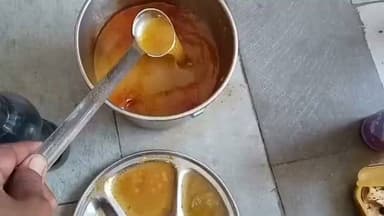 #मंदसौर जिले के स्कूलों मैं मिलने वाला मध्यान भोजन कि यह हालत है