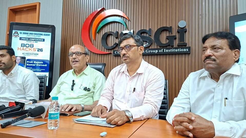 🎓🚀 इटावा के युवाओं के लिए सुनहरा अवसर! अब जसवंतनगर का चौ. सुघर सिंह कालेज बनेगा AI Innovation का केंद्र 💡🤖
😍 Feeling Proud
📢 बड़ी खबर | AI और तकनीक की दुनिया में आगे बढ़ने का सुनहरा मौका!
छत्रपति शाहू जी महाराज विश्वविद्यालय (सीएसजेएमयू), कानपुर एवं आईबीएम के संयुक्त तत्वावधान में आयोजित "सीएसजेएमयू-आईबीएम बीओबी हैक्स-2026" के लिए जसवंतनगर का चौ. सुघर सिंह महाविद्यालय जनपद इटावा का नोडल केंद्र बनाया गया है।
🎯 इस प्रतियोगिता में तकनीकी और गैर-तकनीकी दोनों संकायों के छात्र-छात्राएं भाग ले सकते हैं।
📅 महत्वपूर्ण तिथियां
📝 पंजीकरण की अंतिम तिथि : 22 जुलाई
🏆 जोनल प्रतियोगिता : 25 से 31 जुलाई
🎖️ ग्रैंड फिनाले : 12-13 अगस्त, कानपुर
👨🏫 बैठक में विश्वविद्यालय के राजेश कुमार द्विवेदी एवं आलोक कुमार ने प्रतियोगिता की जानकारी दी और विद्यार्थियों से अधिक से अधिक संख्या में भाग लेने का आह्वान किया।
इस अवसर पर संस्थान के चेयरमैन डॉ. बृजेश चंद्र यादव, प्रबंध निदेशक अनुज (मोंटी) यादव, निदेशक डॉ. संदीप पांडेय, अशांक हनी यादव, डॉ. रीमा मंडल, डॉ. प्रदीप यादव, मनीष चौधरी, गौरव भदौरिया, डॉ. आस्था त्रिपाठी सहित शिक्षक एवं स्टाफ उपस्थित रहे।
📍 लोकेशन: चौ. सुघर सिंह महाविद्यालय, जसवंतनगर, इटावा
💬 कमेंट करें: क्या आप भी इस एआई हैकाथॉन में भाग लेना चाहते हैं? अपनी राय हमें कमेंट में जरूर बताएं। 👇
#JaswantNagar #Etawah #CSJMU #IBM #AIHackathon2026 #ArtificialIntelligence #Innovation #Students #Education #DPSChannel