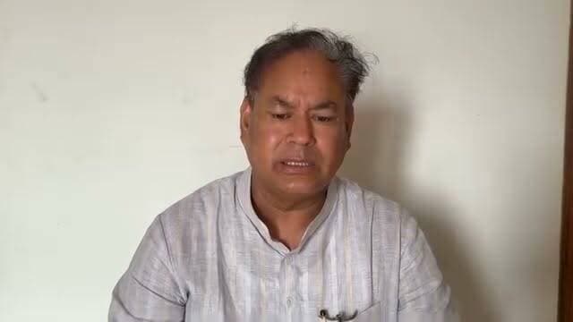 बिग ब्रेकिंग: कल मुख्यमंत्री पुष्कर सिंह धामी की गोपेश्वर में की थी तारीफ अब पेश की कांग्रेस विधायक लखपत बुटोला ने अपनी सफाई। बोले: कट पेस्ट करके चलाया गया बयान। तारीफ नहीं कटाक्ष था।
#बद्रीनाथ #राजनीति #कांग्रेस #भाजपा Part 1