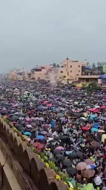 పూరీలో జగన్నాథుడి రథయాత్రకు హాజరైన భక్తజన సందోహం..!జనసంద్రంగా రథయాత్ర మార్గం..!#viral