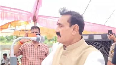 दतिया-पूर्व मंत्री नरोत्तम मिश्रा बोले ''आशुतोष तिवारी की क्षमता नहीं कि मेरा टिकट कटवा दे, टिकट काटने वाले कोई और हैं... #CMMadhyaPradesh #bjpmadhyapradesh #BhindNews #vairalvideo #ब्रेकिंग #fbpost #bhind #BJP #trendingchallenge