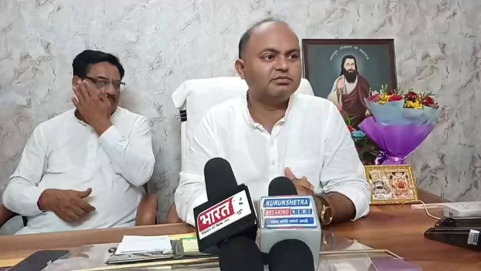 #प्रधानमंत्री नरेंद्र मोदी जींद में #हइड्रोजन ट्रेन को हरी #झंडी दिखायेंगे और वही से #वर्चुअल माध्यम के जरिये #थानेसर के एलिवेटेड रेलवे #ट्रैक तथा उमरी में बने सिख संग्रहालय का उद्घाटन करेंगे #चेयरमैन #सुभाष कलसाना