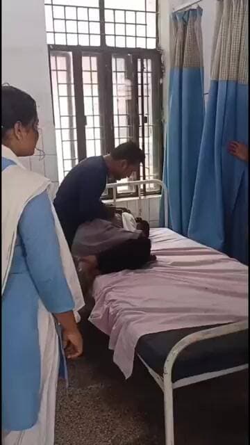दादी के एक घूंट पानी से शांत हुई छात्रा! डॉक्टर बोले– मानसिक स्वास्थ्य से जुड़ा हो सकता है मामला