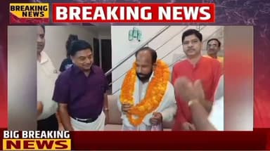 पूर्व भाजपा महानगर अध्यक्ष योगेंद्र गर्ग ने किया पूरन लाल लोधी का भव्य स्वागत
बरेली। चाणक्यपुरी कॉलोनी स्थित अपने आवास पर पूर्व भाजपा महानगर अध्यक्ष योगेंद्र गर्ग ने पूरन लाल लोधी का गर्मजोशी और भव्य स्वागत किया। इस अवसर पर क्षेत्र के गणमान्य नागरिक एवं बड़ी संख्या में स्थानीय लोग उपस्थित रहे।
स्वागत कार्यक्रम में शिव कुमार गर्ग, मुकेश गर्ग, हेमंत गर्ग, वत्सल अग्रवाल, अक्षय अग्रवाल सहित चाणक्यपुरी कॉलोनी के अनेक लोगों ने भाग लिया और पूरन लाल लोधी का फूल-मालाओं एवं शुभकामनाओं के साथ अभिनंदन किया।
कार्यक्रम के दौरान उपस्थित लोगों ने आपसी सौहार्द और सामाजिक एकता पर बल देते हुए पूरन लाल लोधी का सम्मान किया। पूरे कार्यक्रम का माहौल उत्साहपूर्ण और सौहार्दपूर्ण रहा।
#bareillyNewsLive