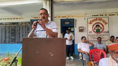 तुलाह में खेल महाकुंभ की शुरुआत: वॉलीबॉल प्रतियोगिता के शुभारंभ पर पूर्व जिप सदस्य संजीव शर्मा ने जनता में भरा जोश लाइव