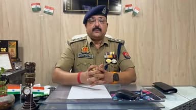 शेरगढ़ में भाई की गोली मारकर हत्या: पुलिस ने कार्रवाई तेज की, सीओ बहेड़ी ने दी जांच की जानकारी
बरेली। थाना शेरगढ़ क्षेत्र में सगे भाई को गोली मारकर गंभीर रूप से घायल किए जाने तथा उपचार के दौरान उसकी मृत्यु हो जाने के मामले में पुलिस लगातार कार्रवाई कर रही है। घटना के संबंध में पुलिस द्वारा साक्ष्य संकलन, आरोपियों की गिरफ्तारी और अन्य विधिक कार्रवाई की जा रही है।
इस मामले में सीओ बहेड़ी अरुण कुमार सिंह ने बताया कि घटना की सूचना मिलते ही पुलिस मौके पर पहुंची और घायल को तत्काल उपचार के लिए अस्पताल भेजा गया। इलाज के दौरान उसकी मृत्यु हो गई। शव का पंचनामा भरकर पोस्टमार्टम कराया गया है।
उन्होंने बताया कि मृतक के परिजनों की तहरीर के आधार पर मुकदमा दर्ज कर लिया गया है। पुलिस की टीमें आरोपियों की गिरफ्तारी के लिए लगातार दबिश दे रही हैं। घटनास्थल से साक्ष्य एकत्र किए गए हैं तथा मामले की हर पहलू से निष्पक्ष और गहन जांच की जा रही है।
सीओ ने कहा कि दोषियों के विरुद्ध सख्त वैधानिक कार्रवाई की जाएगी और उन्हें किसी भी कीमत पर बख्शा नहीं जाएगा। पुलिस पूरे प्रकरण की निगरानी कर रही है तथा जल्द ही मामले का सफल खुलासा किए जाने का दावा किया है।
#बरेलीपुलिस