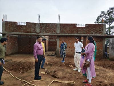 बायोगैस संयंत्र, आंगनबाड़ी भवन, प्लास्टिक अपशिष्ट प्रबंधन इकाई एवं फीकल स्लज प्रबंधन इकाई के कार्यों का लिया जायजा