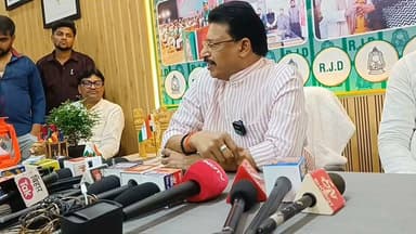 भाजपा में जाने की बातों का राजद के औरंगाबाद सांसद अभय कुशवाहा ने किया जोरदार खंडन. कहा राजद ही उनका अंतिम विकल्प - The silence media news #aurangabadsansad #thesilencemedianews #aurangabad #abhaykushwaha