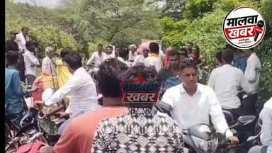 सुसनेर: शिवसेना का प्रदर्शन: मैना पुलिया के निर्माण की मांग, तहसीलदार को सौंपा ज्ञापन