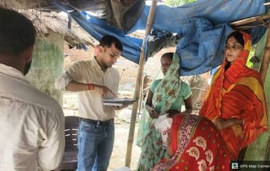 'मिशन 13 अगस्त' के तहत नए राशन कार्ड निर्माण के लक्ष्य को पूरा करने के लिए अनुमंडल पदाधिकारी (सदर) डॉ. प्रेरणा सिंह के निर्देश पर विशेष अभियान चलाया गया। प्रखंड आपूर्ति पदाधिकारियों और आपूर्ति निरीक्षकों ने अपने-अपने क्षेत्रों के महादलित टोलों में जाकर पात्र परिवारों से आवेदन प्राप्त किए।
अभियान का उद्देश्य राशन कार्ड से वंचित योग्य परिवारों को खाद्य सुरक्षा और सरकारी योजनाओं का लाभ दिलाना है। अनुमंडल पदाधिकारी ने प्राप्त आवेदनों के त्वरित और समयबद्ध सत्यापन का निर्देश दिया है ताकि पात्र लाभार्थियों को जल्द से जल्द राशन कार्ड निर्गत किया जा सके।
#Gopalganj #Mission13August #RationCard #PublicDistribution #SocialWelfare #GopalganjAdministration
Food & Consumer Protection Dept., Govt. of Bihar
Information & Public Relations Department, Government of Bihar