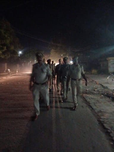 #SP_RBL @Ravi_KumarIPS के निर्देशन में जनपदीय पुलिस द्वारा अपने-अपने थाना क्षेत्र अन्तर्गत शांति एवं कानून व्यवस्था के दृष्टिगत पैदल गश्त की गयी-
@Uppolice
@dgpup
@adgzonelucknow
@Igrangelucknow https://t.co/rFAHXwIjxZ