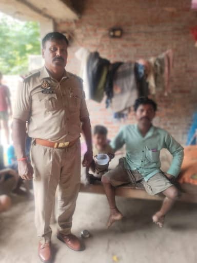 अपर पुलिस महानिदेशक गोरखपुर जोन महोदय के निर्देशानुसार पुलिस अधीक्षक श्री राहुल भाटी के निर्देशन में #CommunityPolicingUnit (CPU) द्वारा दिव्यांगजनों को चिन्हित कर घर-घर जाकर उनकी समस्याओं की जानकारी प्राप्त की गई तथा आवश्यक सहायता एवं समन्वय हेतु संपर्क विवरण उपलब्ध कराया गया। https://t.co/Hl9j1HKHgk