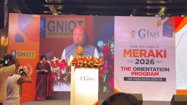 GNIOT ग्रुप ऑफ इंस्टीट्यूशंस में पीजीडीएम बैच 2026–28 के लिए ‘मेराकी 2026’ ओरिएंटेशन कार्यक्रम का भव्य आयोजन
ग्रेटर नोएडा: GNIOT ग्रुप ऑफ इंस्टीट्यूशंस द्वारा पीजीडीएम (PGDM) बैच 2026–2028 के नवप्रवेशी विद्यार्थियों के स्वागत हेतु ‘मेराकी 2026’ ओरिएंटेशन कार्यक्रम का भव्य आयोजन किया गया। कार्यक्रम का उद्देश्य नए विद्यार्थियों को संस्थान की शैक्षणिक संस्कृति, मूल्यों, उद्योग जगत की अपेक्षाओं और करियर के अवसरों से परिचित कराना था।
इस अवसर पर संस्थान के वरिष्ठ अधिकारियों, फैकल्टी सदस्यों एवं अतिथियों ने विद्यार्थियों का स्वागत करते हुए उन्हें उज्ज्वल भविष्य के लिए प्रेरित किया। कार्यक्रम में विद्यार्थियों को अकादमिक उत्कृष्टता, नेतृत्व क्षमता, नवाचार और व्यक्तित्व विकास के महत्व से अवगत कराया गया। साथ ही उन्हें संस्थान की विभिन्न गतिविधियों और उपलब्ध सुविधाओं की भी जानकारी दी गई।
#GNIOT #Meraki2026 #PGDM2026 #OrientationProgram #GreaterNoida #ManagementEducation #FutureLeaders #CareerGrowth #StudentOrientation #HigherEducation #NCRExpressNews