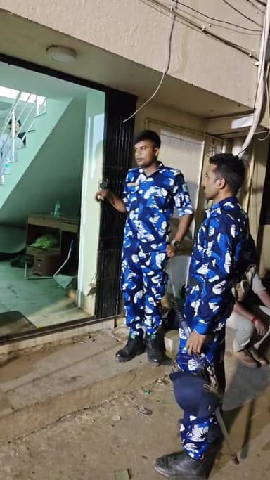রাতভর নজরদারিতে অভিষেকের অফিস
ভাঙা-বাজেয়াপ্তের পর আমতলায় অফিসের বাইরে আলোর ব্যবস্থা প্রশাসনের
Abhishek’s office under round-the-clock surveillance*
_Administration installs lighting outside the Amtala office following vandalism and seizure_
#reelsviralシfbreelsviralシfb
#biswajit34
#fbyシvideo
#viralreels
#viralreelschallenge #reelsinstagram #reelschallenge #viralshorts
#anirbanganguly #viksitBharat #vote4bjp #HumHaiModiKaParivar #AbkiBar400Par #followers #frinds
#viral
#cancer
#hairdonation
#viralpost
#reelsviralシ #BJPNEWS #baruipurupdate #reelsviralシ #baruipurcollage #BaruipurIncident #trendingreels #reelsfacebook #TMC #BJPNEWS #BaruipurNews #mutton #khash #BaruipurNews #police #CPIM #murders #baruipursports #newstoday #sonarpurnews #সোনারপুর #BaruipurNews #ক্যানিং #জয়নগর #বারুইপুর #follower #Baruipur #Sonarpur #Baruipur #exclusive
#training