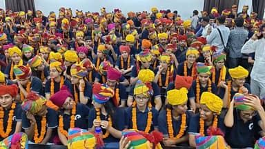 मैट्रिक्स का दावा है कि NEET में हमारा परिणाम सबसे अच्छा है, जहां लगभग हर छठा छात्र डॉक्टर बनने जा रहा है। इस बार बेटियां डॉक्टर बनकर इतिहास रचेंगी और किसान परिवार के बच्चों के सपने साकार होंगे। #sikarnews #fb #trendingshorts #neetresult #matrix ##RVRajasthan Matrix High School