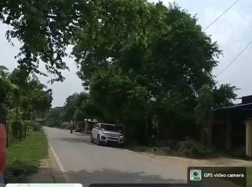 #धमकी देने के मामले में तीन पर प्राथमिकी दर्ज
#करडा। रामपुर मांइए थाना क्षेत्र के घरवा गांव निवासी पवन कुमार सिंह ने धमकी देने के आरोप में मंगलवार की देर रात तीन लोगों के खिलाफ प्राथमिकी दर्ज कराई। थानाध्यक्ष कौशलेंद्र प्रताप सिंह ने बताया कि धरवा गांव निवासी पवन कुमार सिंह ने तहरीर देकर बताया कि वह सितंबर 2025 से ग्राम प्रधान के कार्यों की जांच करा रहे हैं। जांच रोकने के लिए आरोपियों की ओर से लगातार दबाव बनाया जा रहा था। फोन पर धमकी दी गई थी। थानाध्यक्ष ने बताया कि मामले में ज्ञानचंद भारती, रोहित राम और राजेश राम के खिलाफ प्राथमिकी दर्ज #GhazipurNews