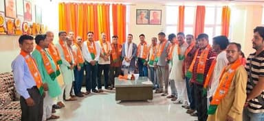 देवप्रयाग में 'ऑपरेशन लोटस', भाजपा का दावा कांग्रेस छोड़ 30 नेताओं ने थामा भाजपा का दामन...