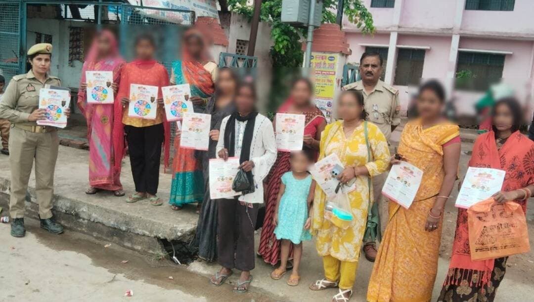 <nis:link nis:type=tag nis:id=missionshakti5 nis:value=MissionShakti5 nis:enabled=true nis:link/> के दृष्टिगत थाना सुबेहा <nis:link nis:type=tag nis:id=barabankipolice nis:value=barabankipolice nis:enabled=true nis:link/> द्वारा महिलाओं/बालिकाओं को महिला/बालिकाओं अपराध से सम्बन्धित प्रमुख नए कानून तथा साइबर अपराध के सम्बन्ध में जानकारी देकर जागरुक किया गया-
<nis:link nis:type=tag nis:id=uppolice nis:value=UPPolice nis:enabled=true nis:link/>
<nis:link nis:type=tag nis:id=missionshaktiupp nis:value=MissionShaktiUPP nis:enabled=true nis:link/>
<nis:link nis:type=tag nis:id=shepoweredupp nis:value=shepoweredupp nis:enabled=true nis:link/> https://t.co/5B6Ofv0cM3