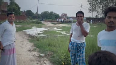 Mau : 500 से अधिक मकानों को जोड़ने वाला रास्ता बदहाल, इलाके के लोगों ने पक्की सड़क बनाने की उठाई मांग। #maunews
A K Sharma Arshad Jamal Arshad Jamal Rajeev Rai Abbas Ansari Tayyab Palki #NewsUpdate #RoadIssue #Ward #NPP #nagarpalika